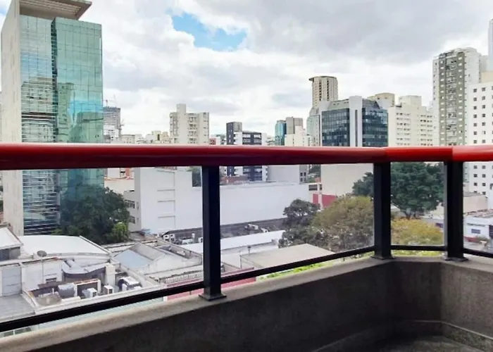 Itaim Bibi/Amplo Apartamento A Melhor Localizacao!